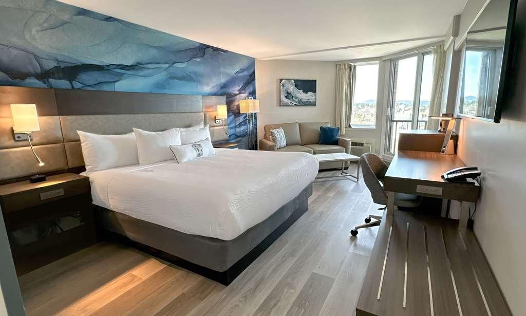 Coast Bastion Hotel 3*