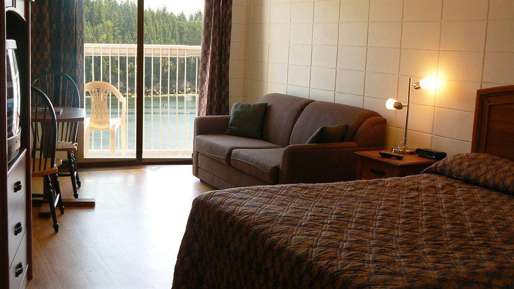 The Waterfront And Marina Hotel Nanaimo