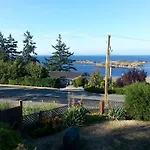 Hammond Bay Oceanside Guesthouse