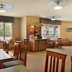 Ramada By Wyndham Nanaimo