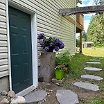 Countryroad Cozy 2 Bedrooms Basement Suite1