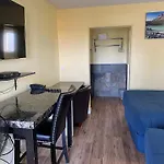 Port-O-Call Inn