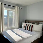 Buccaneer Inn