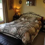 Heather Place Inn