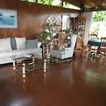 Beach Estates Inn Bed And Breakfast