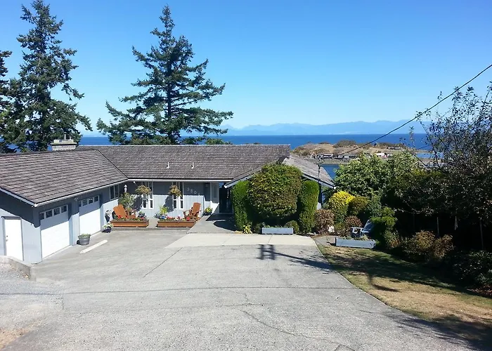 Hammond Bay Oceanside Guesthouse