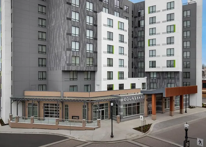 Courtyard By Marriott Nanaimo