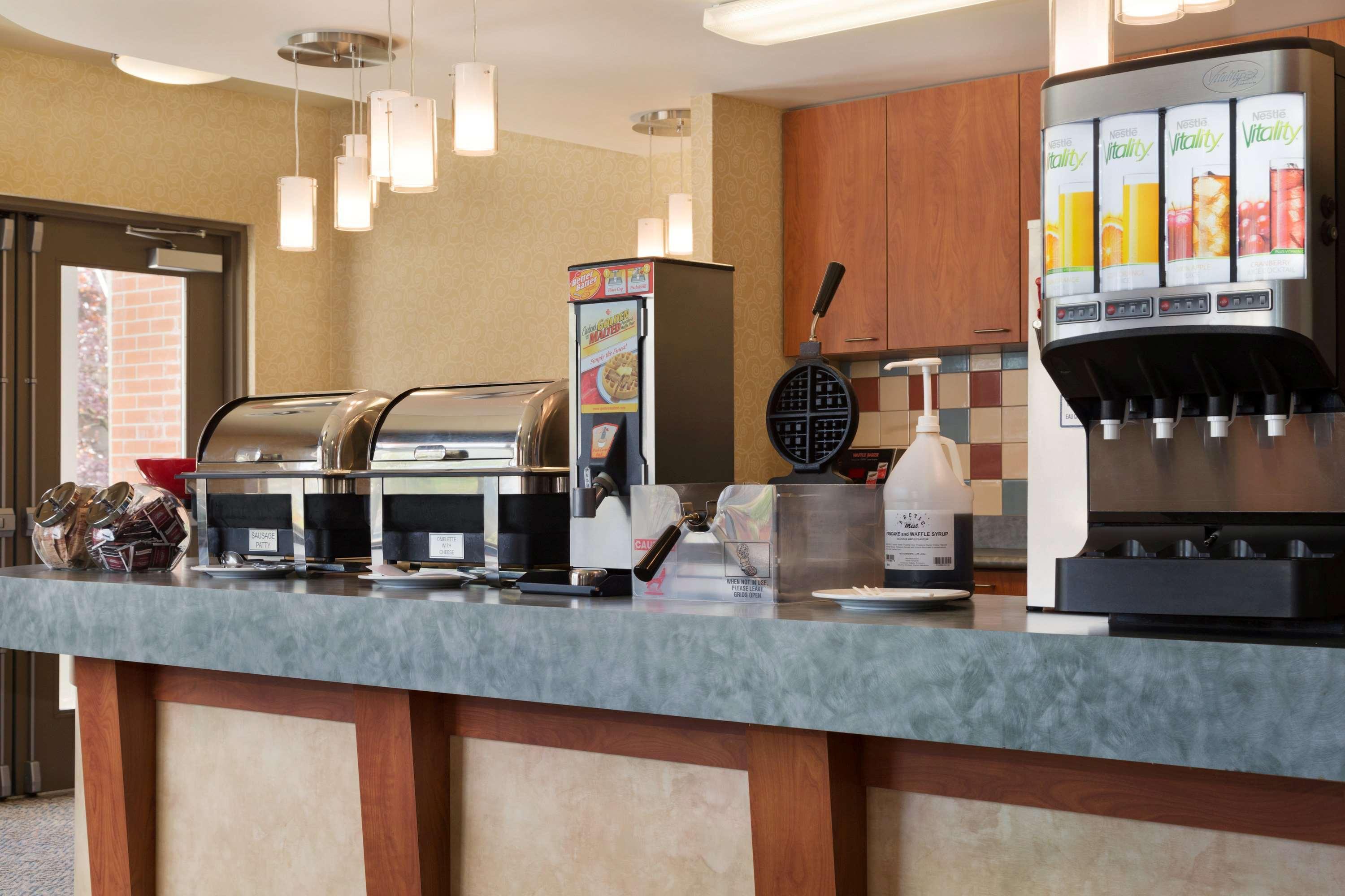 Ramada By Wyndham Hotel 3*