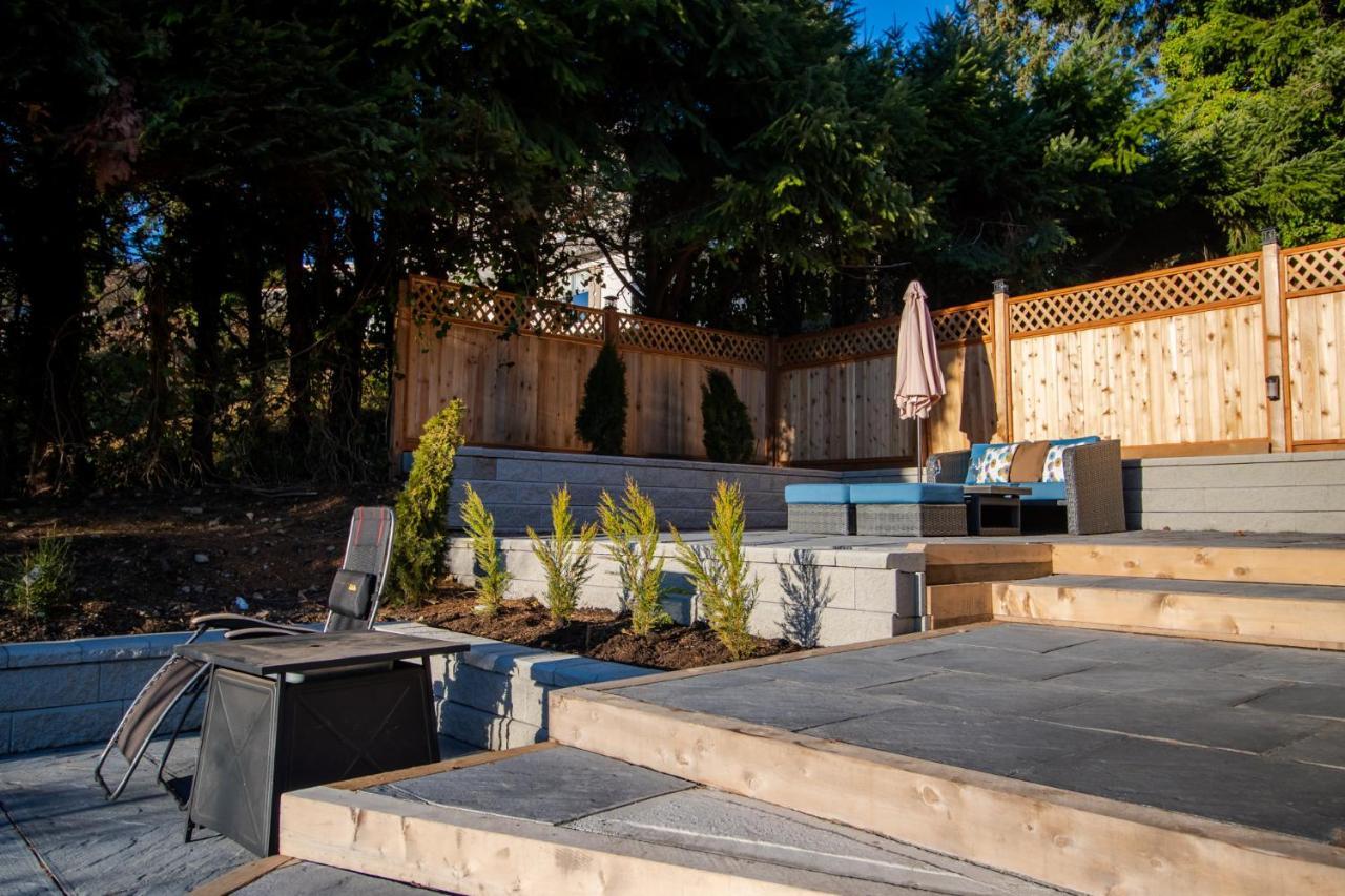 Bright Private Near Departure Bay Nanaimo