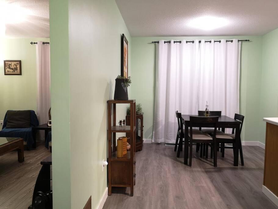 Countryroad Cozy 2bedrooms Suite2 * Nanaimo