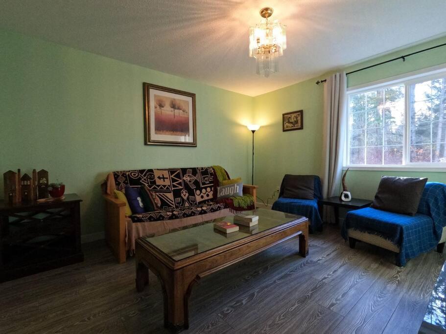 Countryroad Cozy 2bedrooms Suite2 Nanaimo