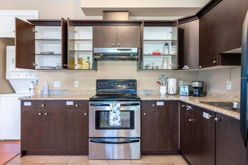 Cozy Retreat In - Spacious 1bd Hideaway *