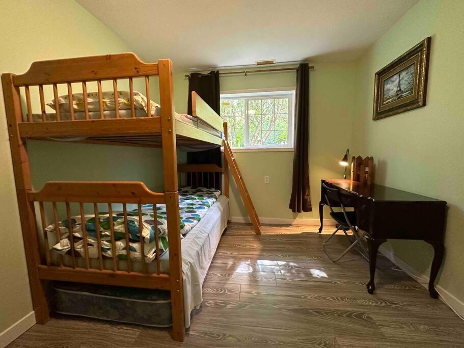Countryroad Cozy 2 Bedrooms Basement Suite1 Apartment *