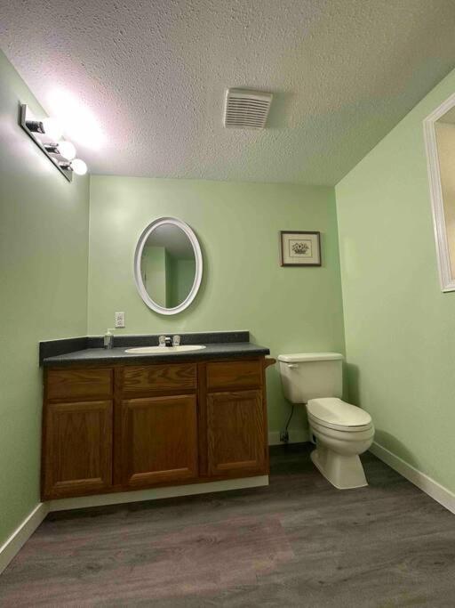 Apartment Countryroad Cozy 2 Bedrooms Basement Suite1 Nanaimo