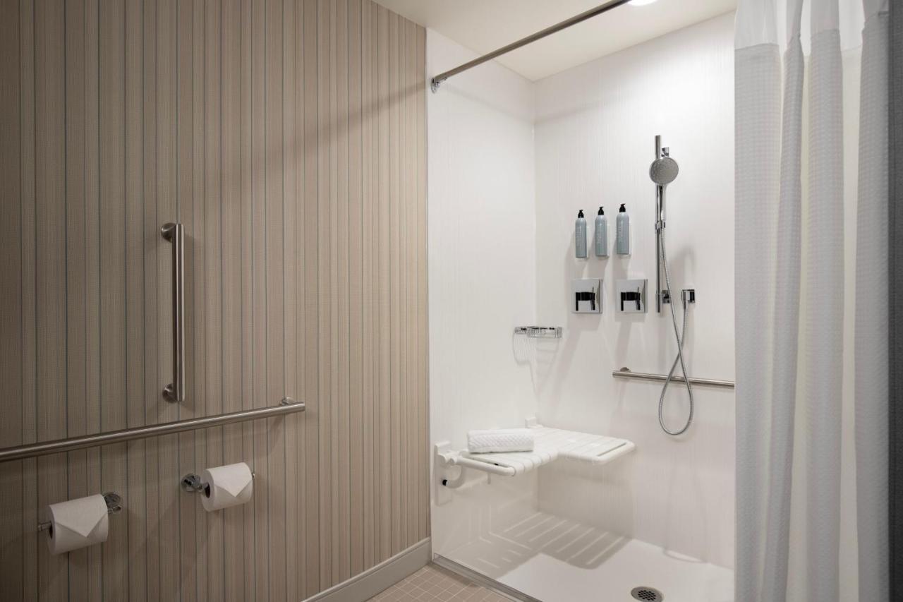 Courtyard By Marriott