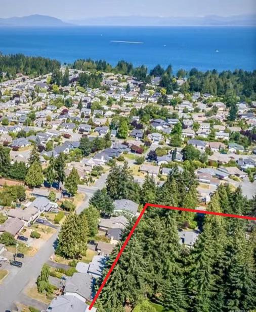 Beautiful With One Acre Land For Leisure Time In Vancouver Island Nanaimo