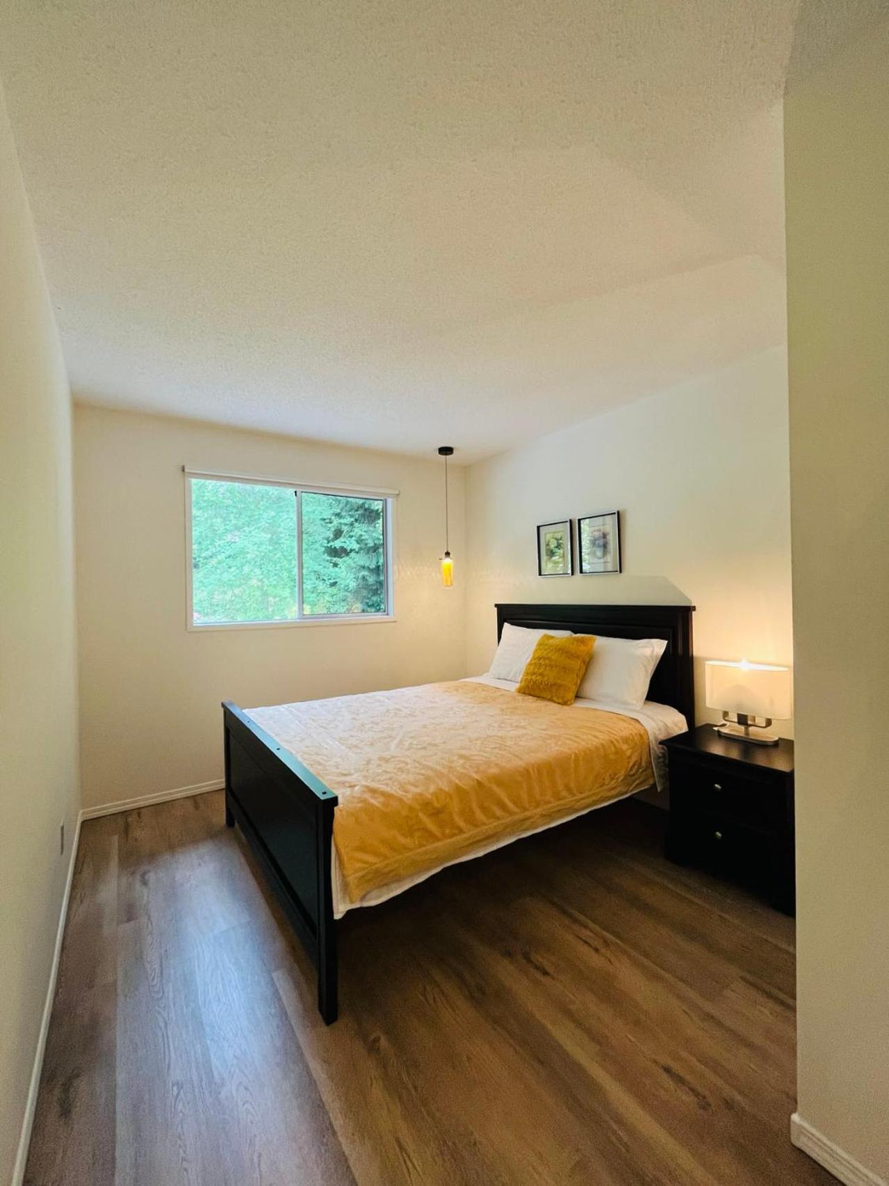 Beautiful With One Acre Land For Leisure Time In Vancouver Island * Nanaimo