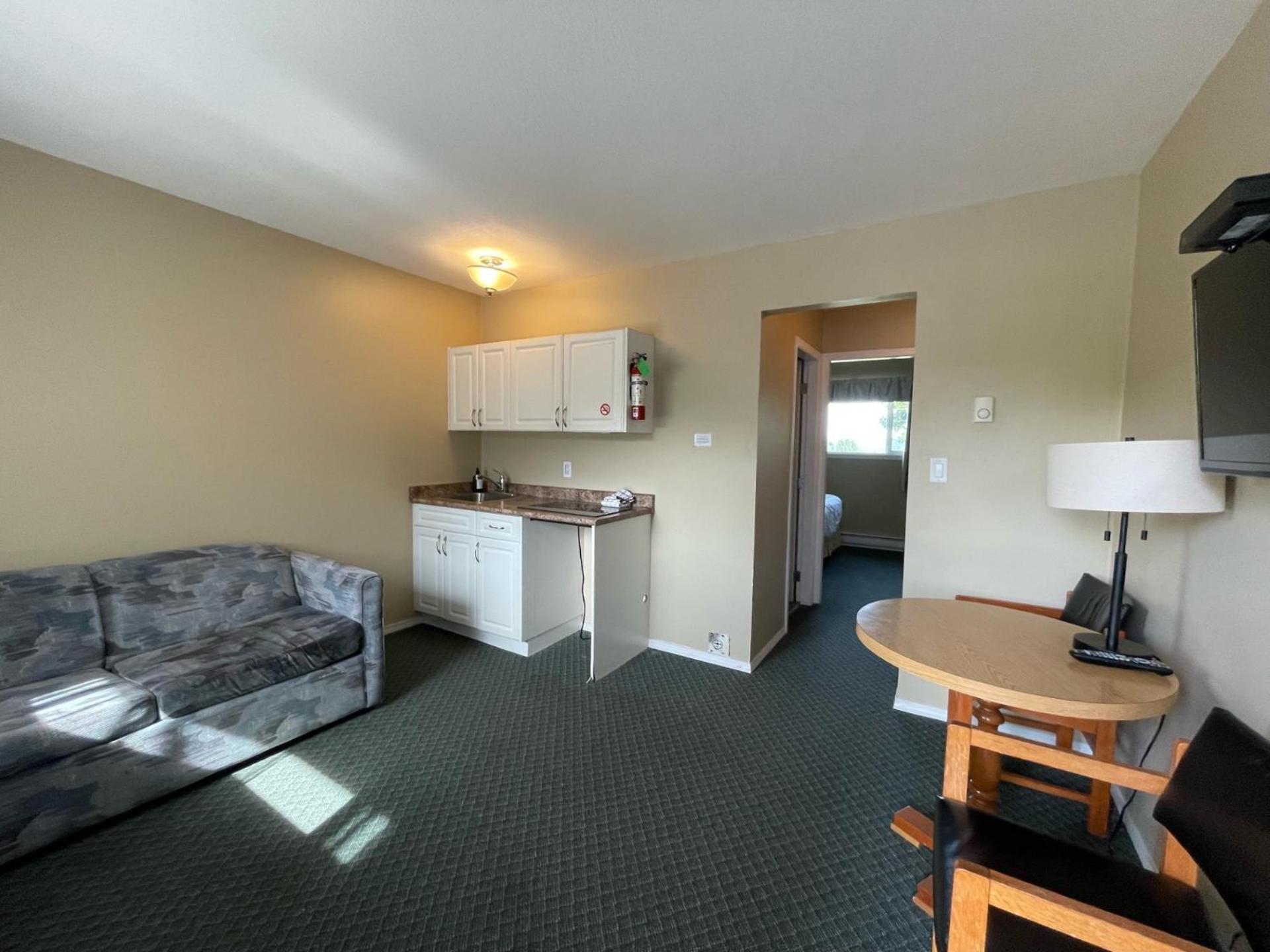 Diplomat Motel