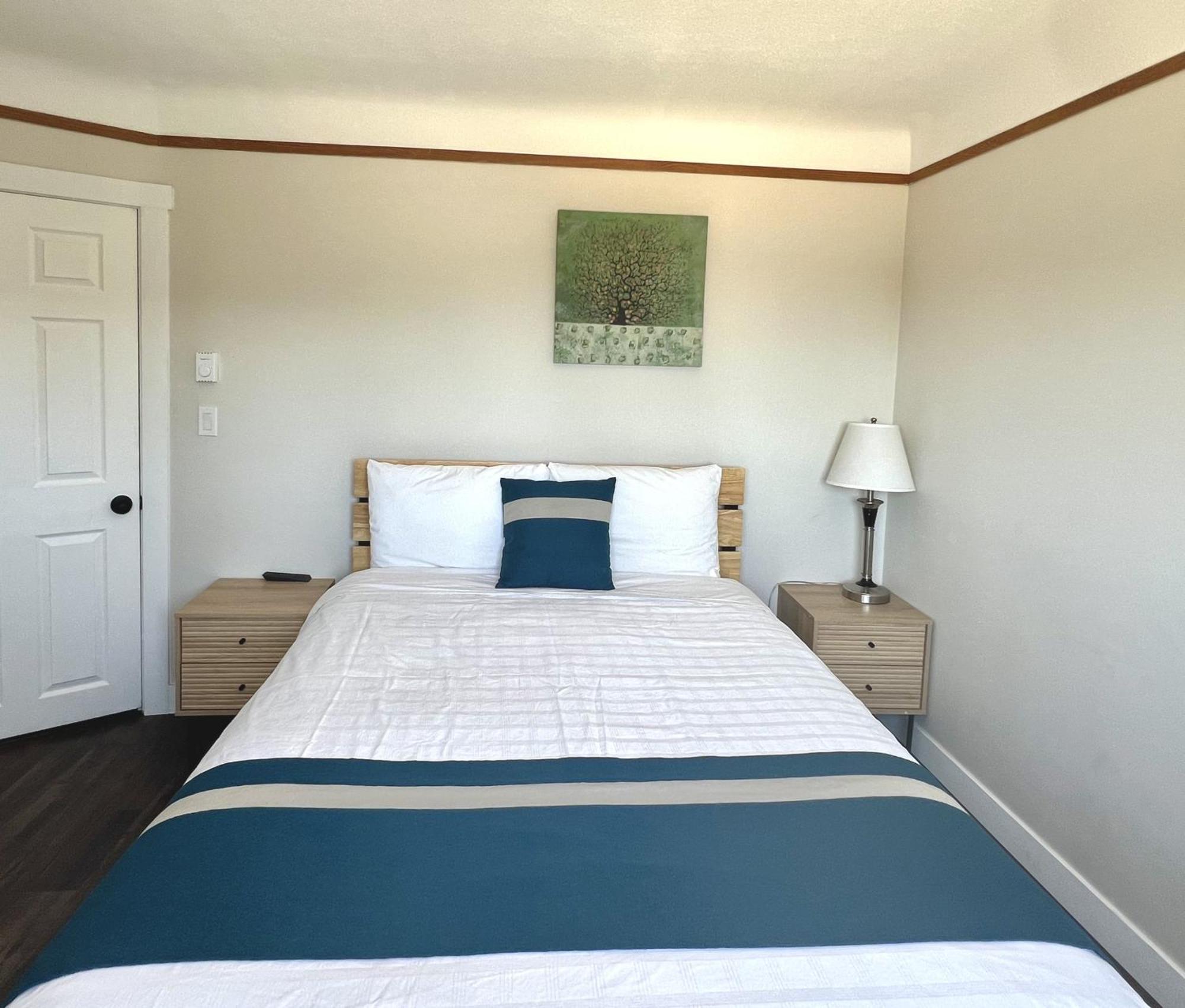 Downtown 2b1b Private Guest house Nanaimo