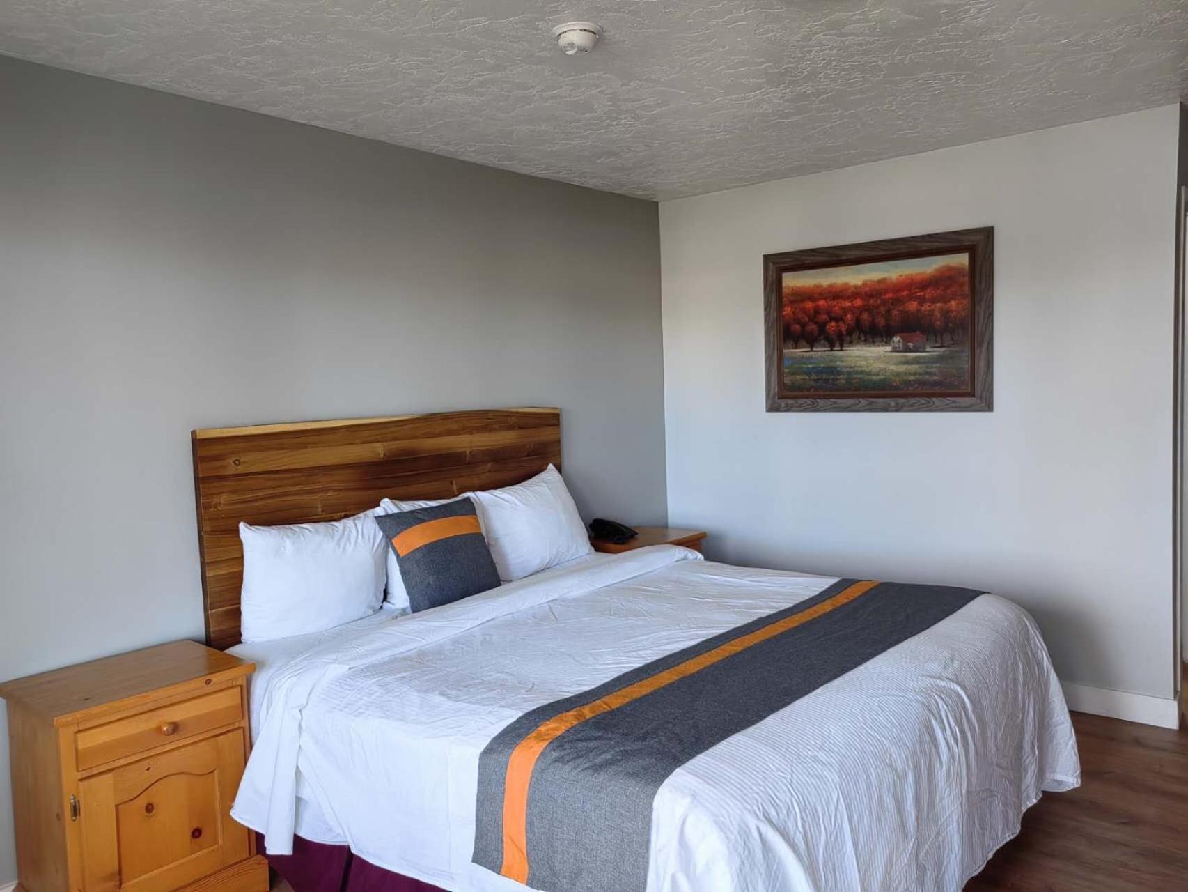 Harbour Light Motel 2*