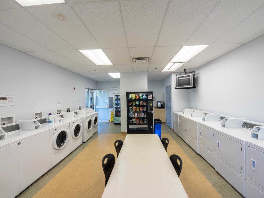 Vancouver Island Residences Hostel *