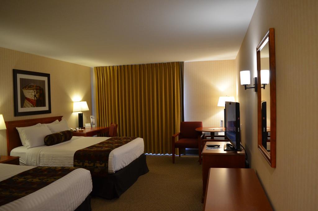 Inn On Long 3*