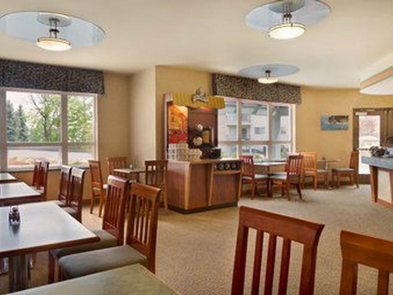 Ramada By Wyndham 3*