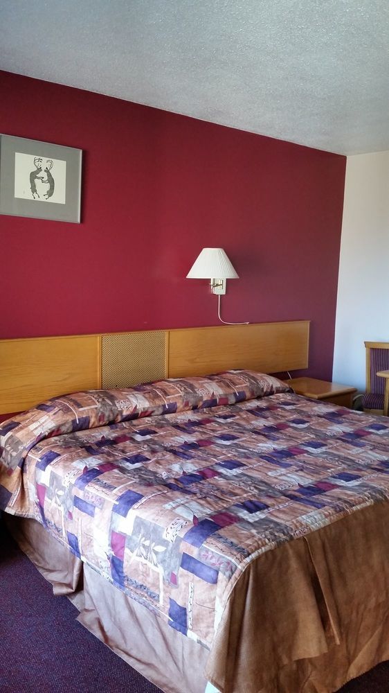 Port-o-call Motel 2*