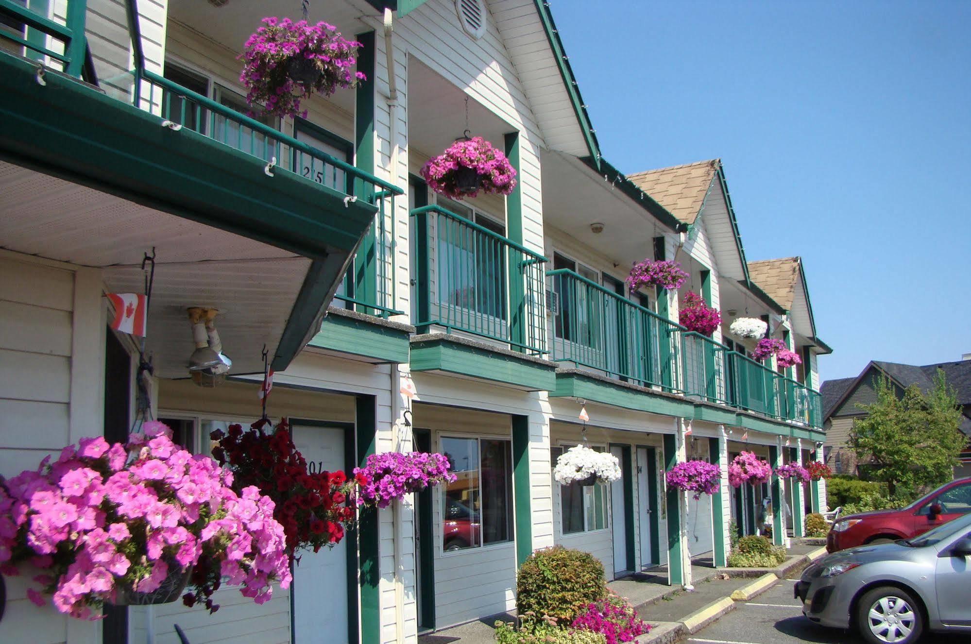 Harbour Light Motel