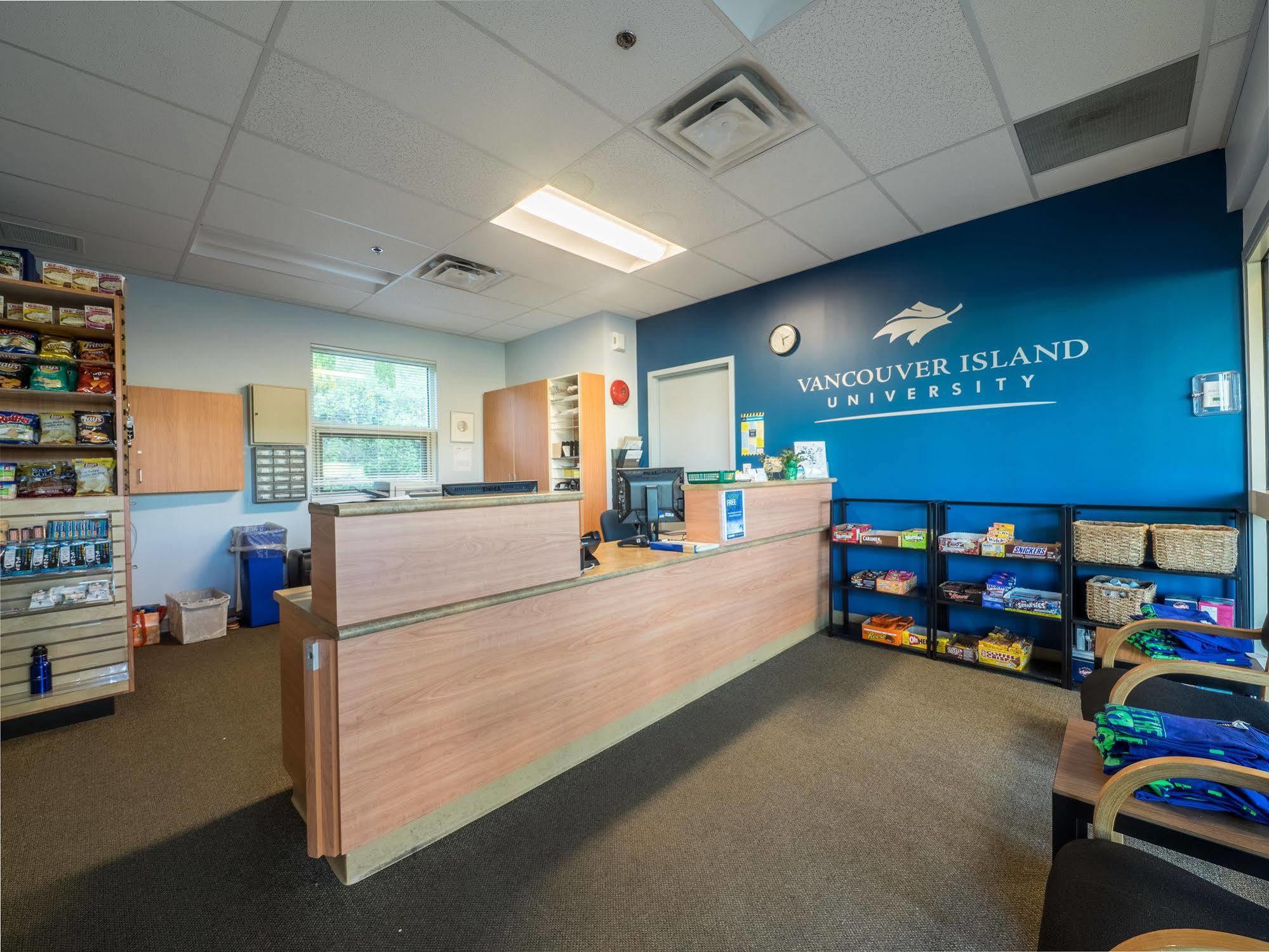 Vancouver Island Residences Hostel *