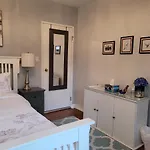 Campbell Cottage B&B