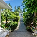 Mariposa Suite-Lrg Studio Ground Suite With Garden