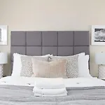 Spacious 2 Bedroom In Nanaimo With An Amazing View