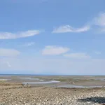 Newly Furnished 4 Bd Home Minutes To The Ocean