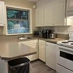 Private 1Br Guest Suite In North Nanaimo