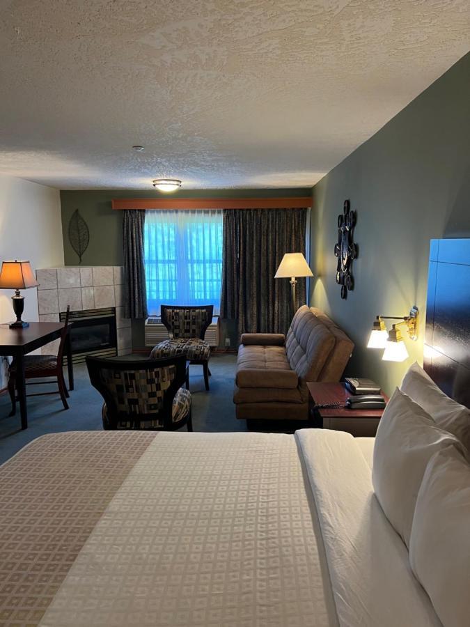 Hotel The Grand