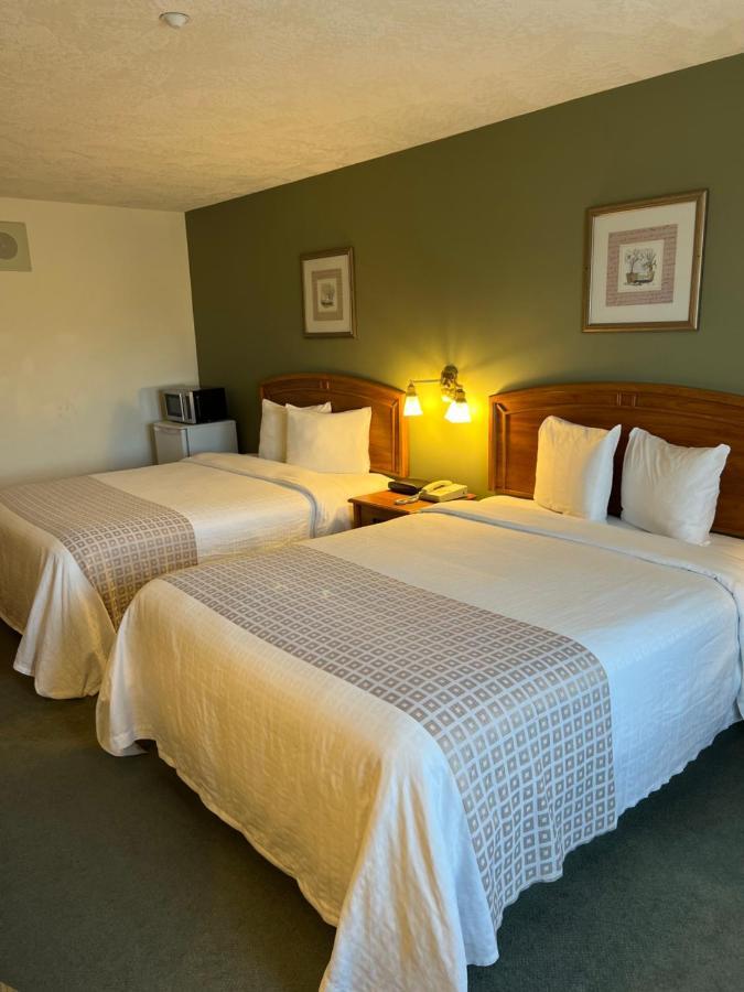 The Grand 3* Nanaimo