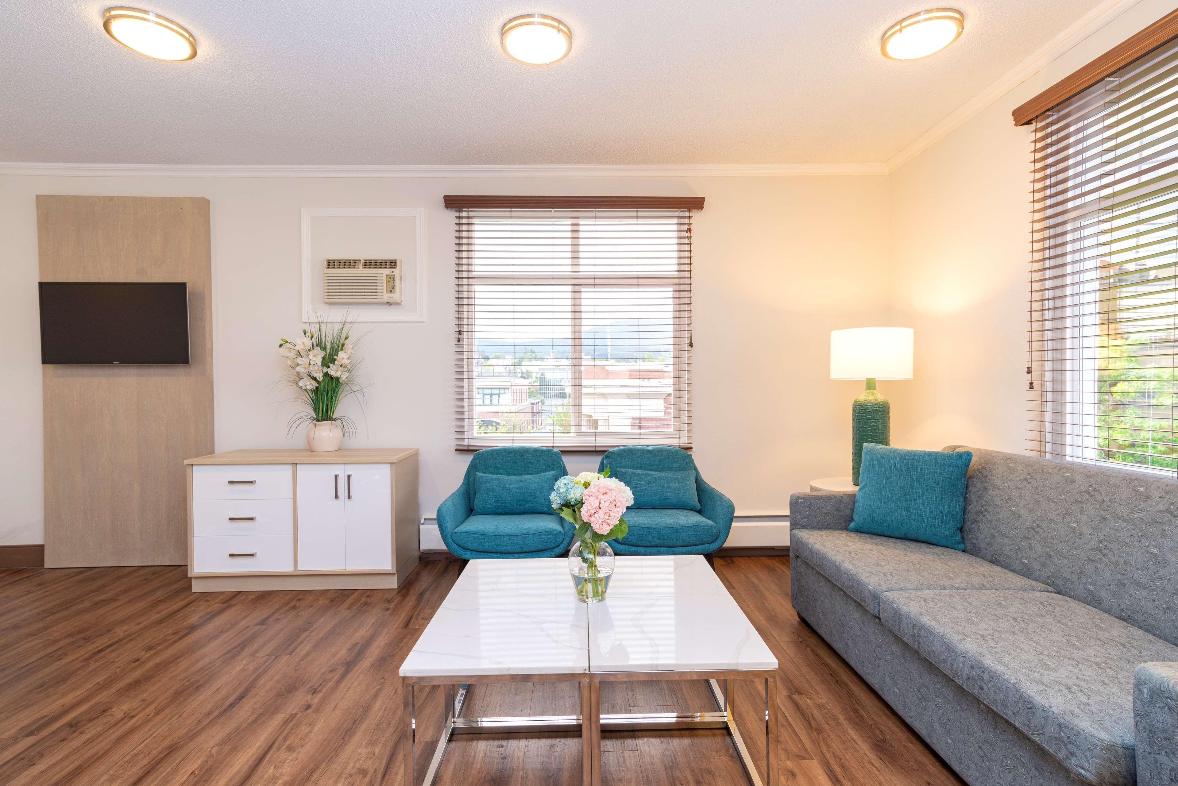 Western Dorchester 3*