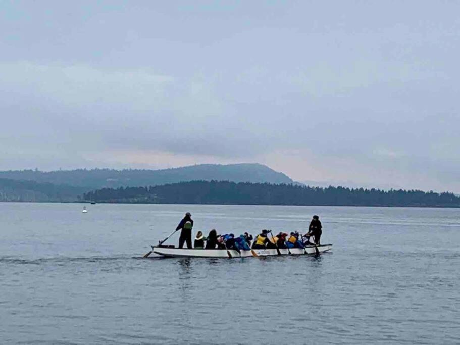 Waterfront Eagle Nest * Nanaimo