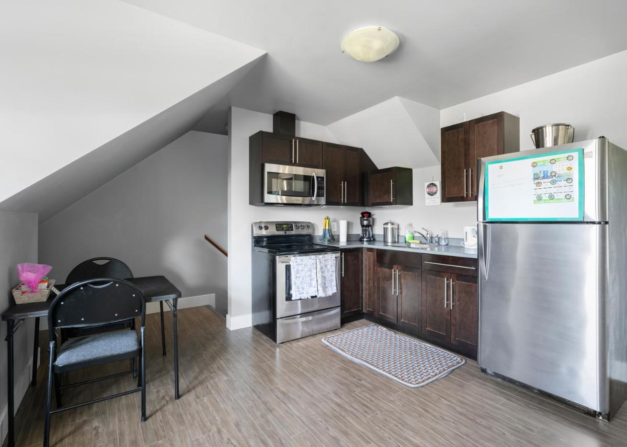Separate In Prestigious Linley Valley Apartment