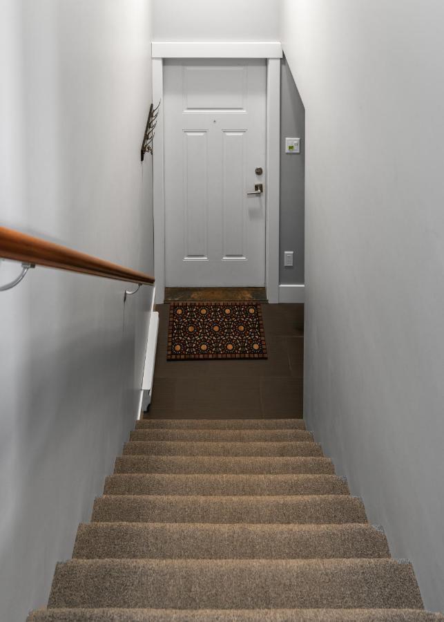 Separate In Prestigious Linley Valley Apartment Nanaimo
