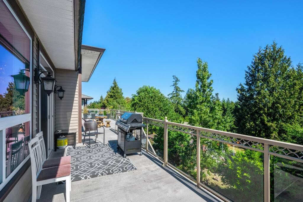 Upstairs In Spacious 3-bed Hideaway Holiday home Nanaimo