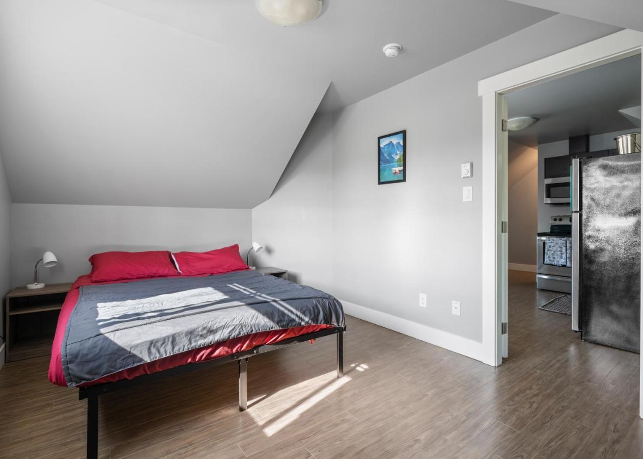 Separate In Prestigious Linley Valley Apartment Nanaimo