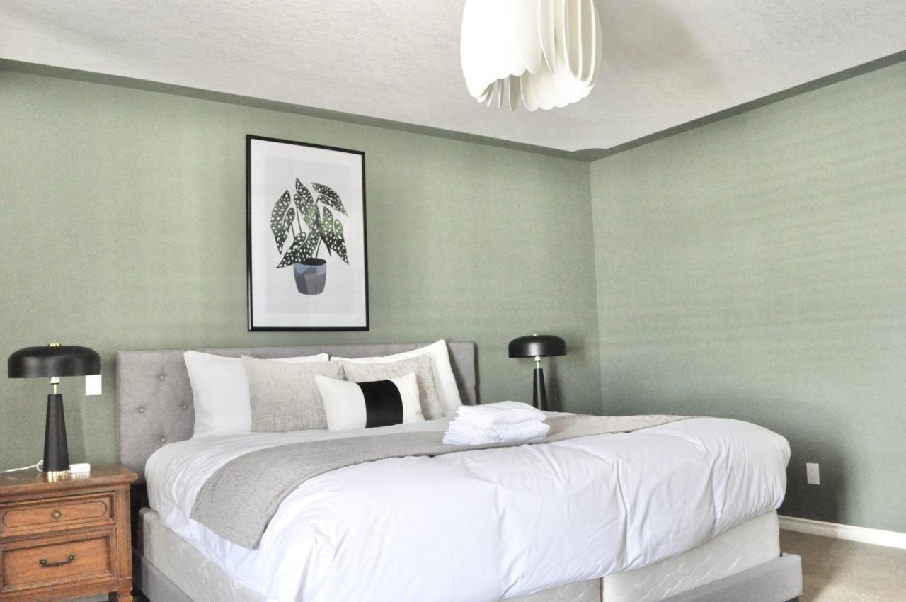 Holiday home Newly Furnished 4 Bd Minutes To The Ocean
