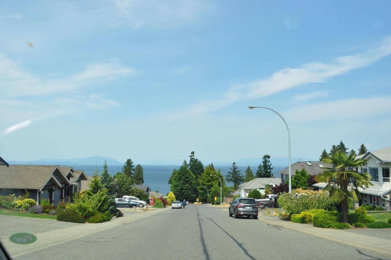 Holiday home Newly Furnished 4 Bd Minutes To The Ocean *