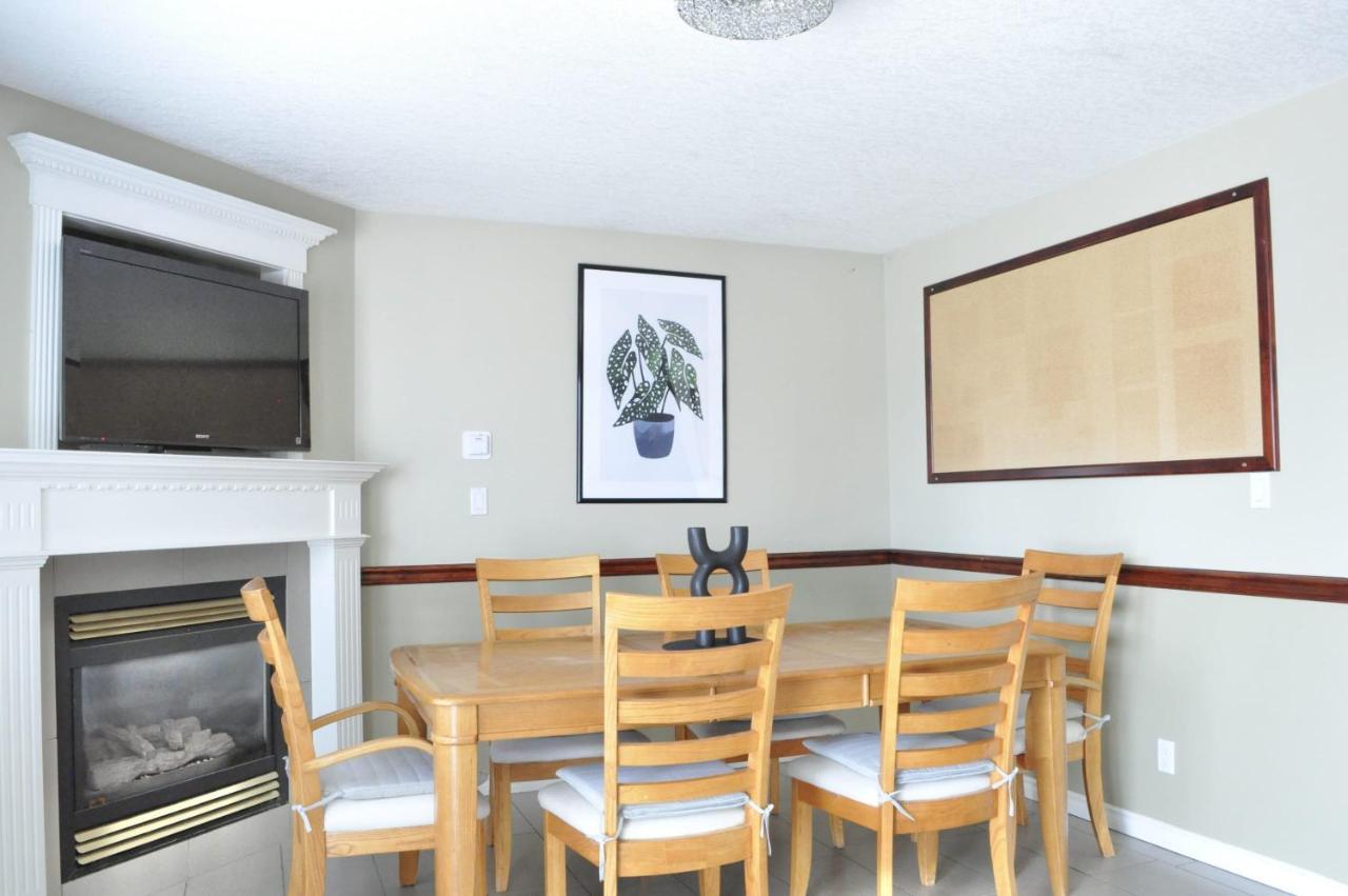 Holiday home Newly Furnished 4 Bd Minutes To The Ocean