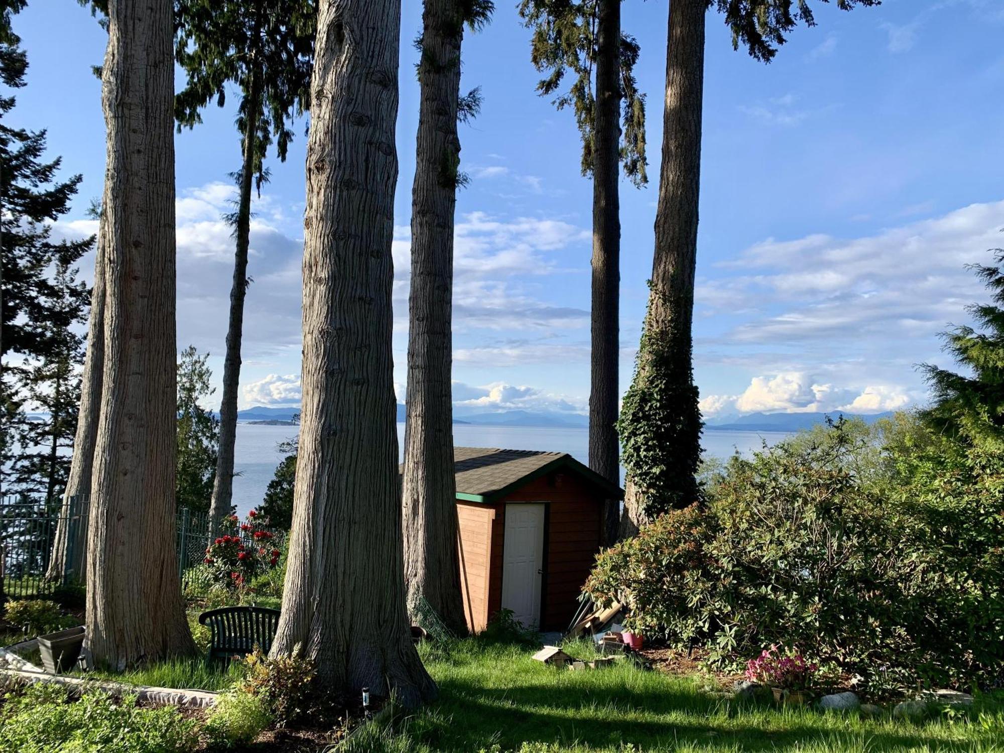 Waterfront Eagle Nest Villa