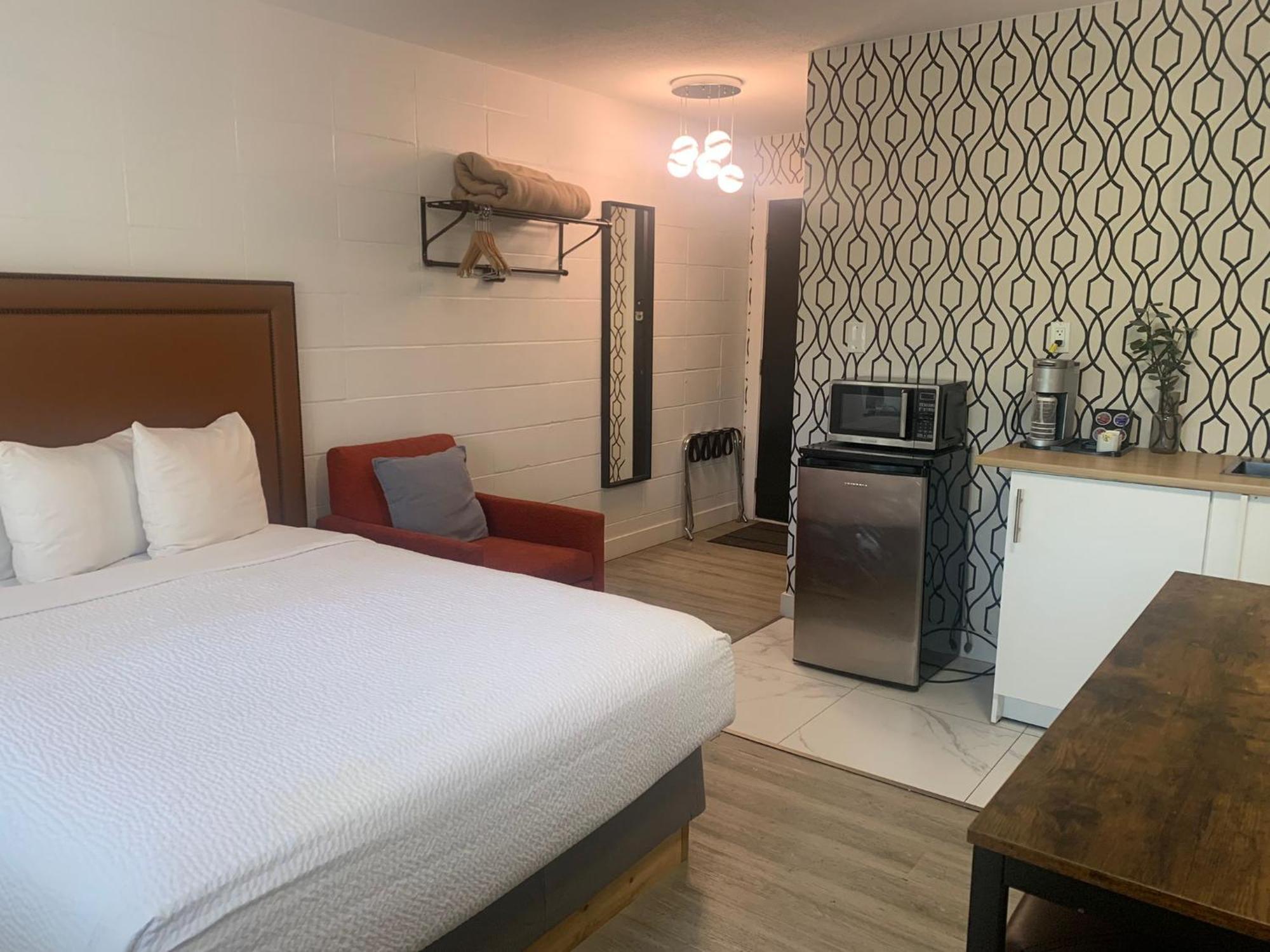 The Spot Motel 2*