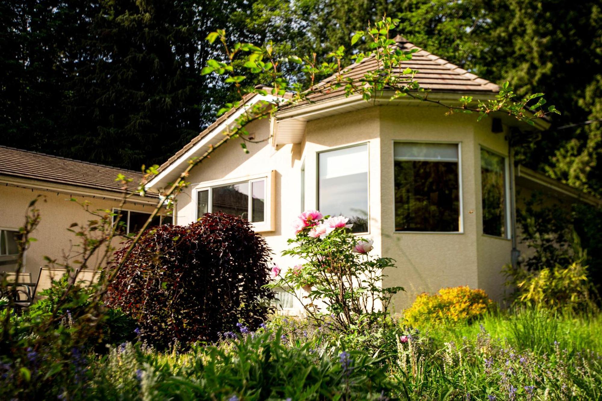 Holiday home 3-hectare Grand Forest Estate - A Tranquil Hideaway Nanaimo
