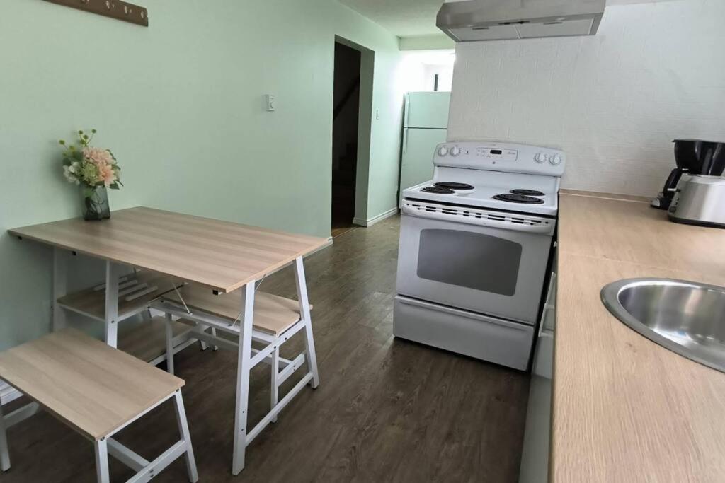 Holiday home Cozy 1bd Retreat In Nanaimo